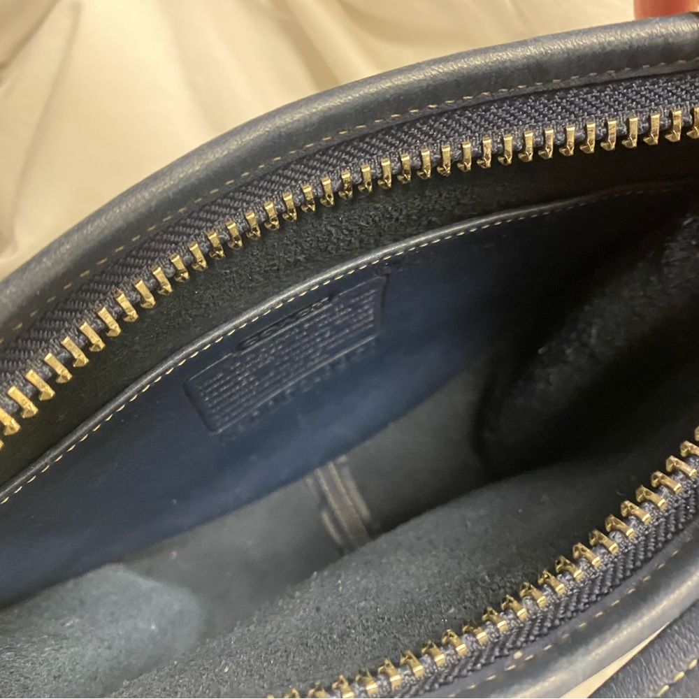 Vintage Coach Janice Legacy 9950 Leather Crossbody-Navy - Picture 7 of 12